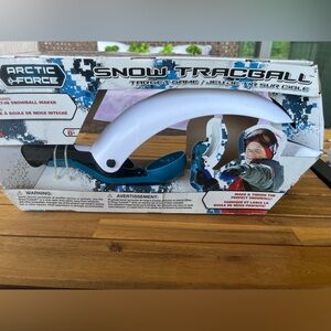 Wham-O Artic Force Snow Tracball Snowball Maker Make Throw The Perfect Snowball